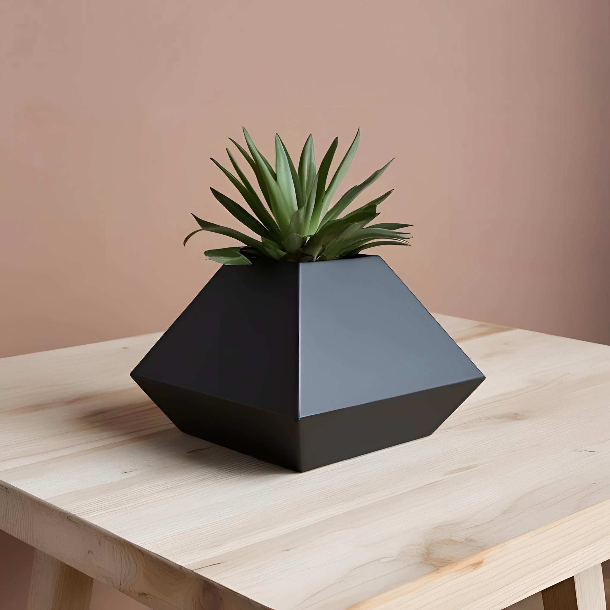 Pyramide vase