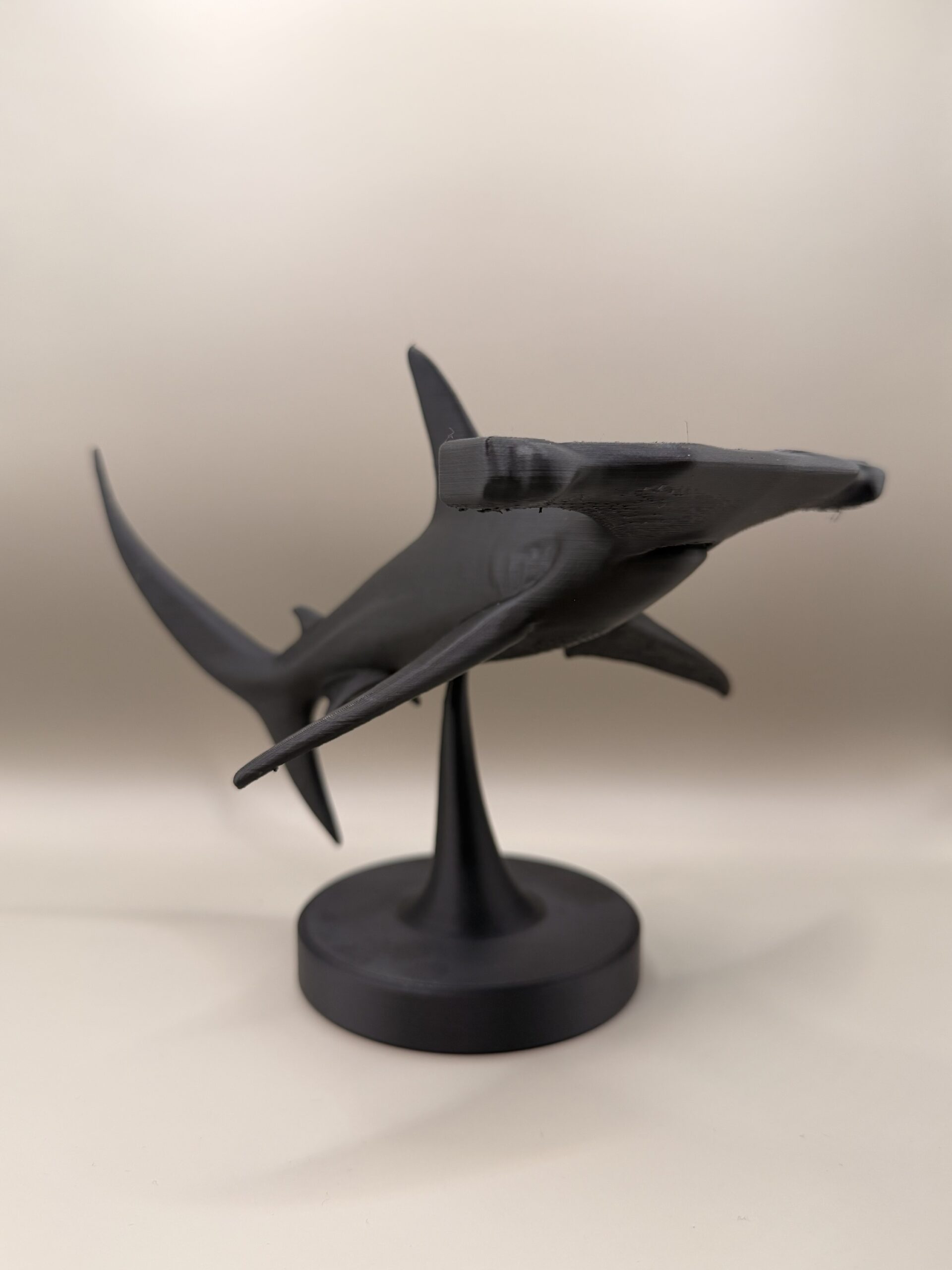 Elegant Hammerhaj Skulptur - Billede 2