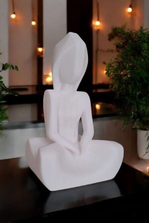 The Silent Woman – Moderne Skulptur